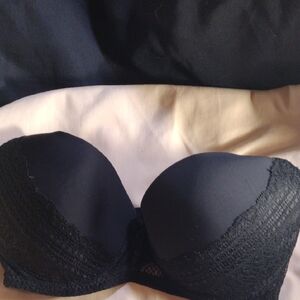 Pink Lover Black Strapless Lace Bra